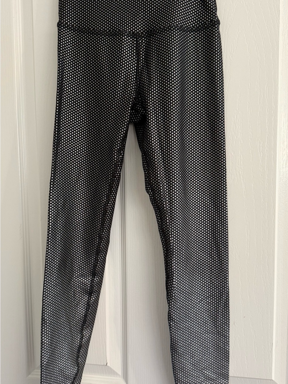 Beyond Yoga Black & White Dot Print Leggings